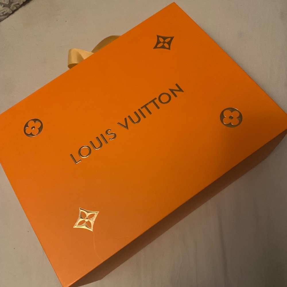 Pretty small bag